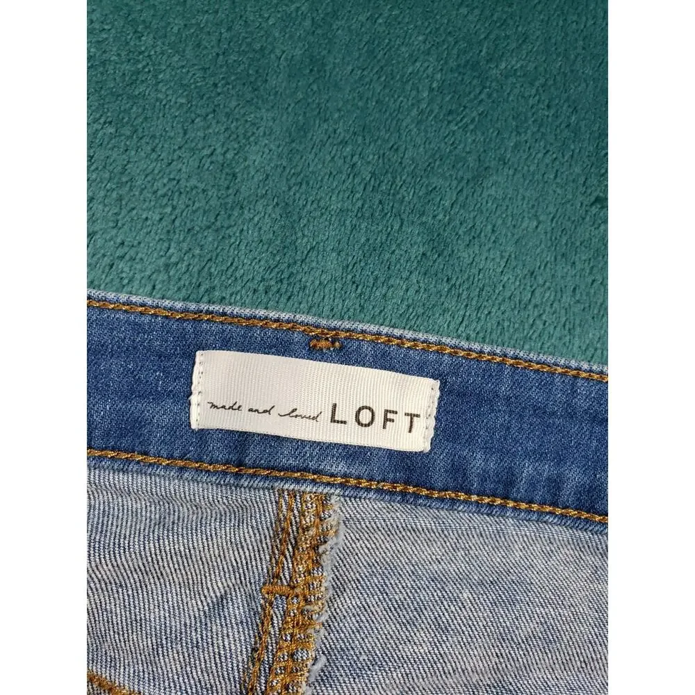 Loft Jeans Size 12 Women Blue Pants Denim Stretch Fray Hem Mid Rise Curvy Skinny